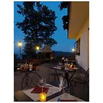 Il Rustichello مولاتْسو